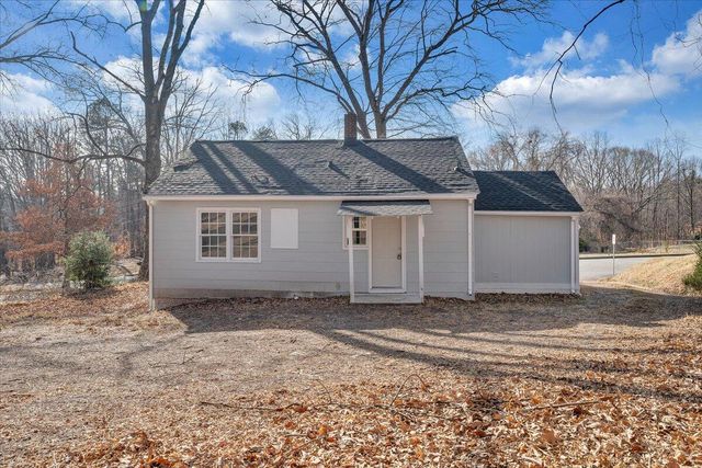 935 Myrtle RD, Martinsville, VA 24112