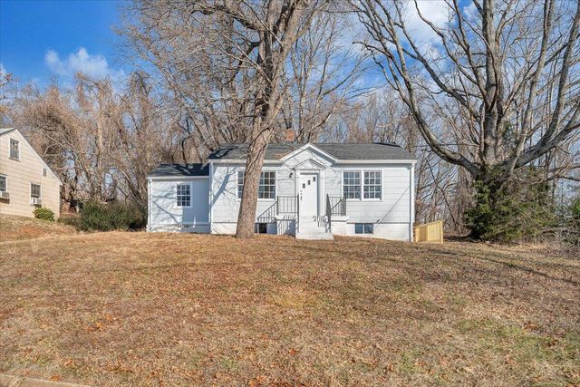 935 Myrtle RD, Martinsville, VA 24112