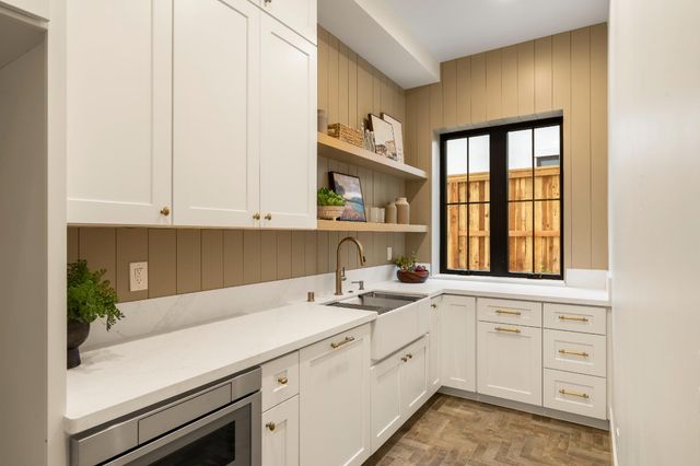 5073 Midas Ave, Rocklin, CA 95677