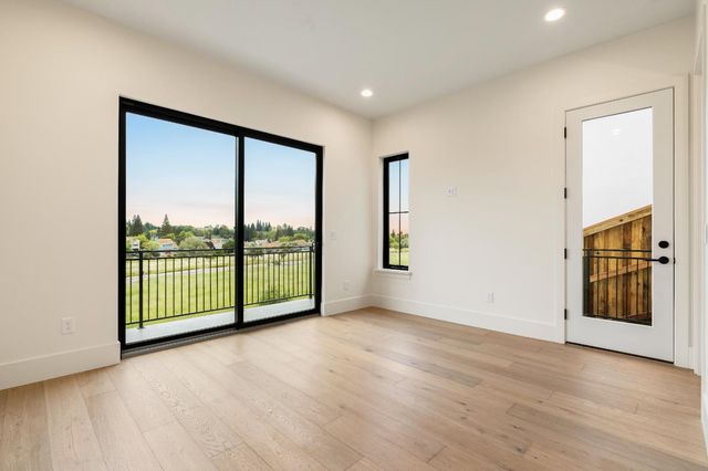 5073 Midas Ave, Rocklin, CA 95677