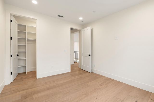 5073 Midas Ave, Rocklin, CA 95677