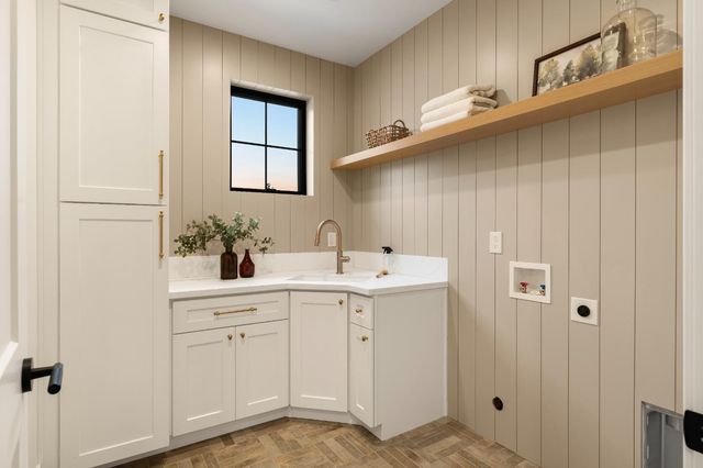 5073 Midas Ave, Rocklin, CA 95677