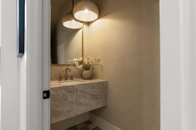 5073 Midas Ave, Rocklin, CA 95677