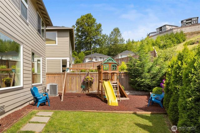 2707 162nd Avenue Ct E, Lake Tapps, WA 98391