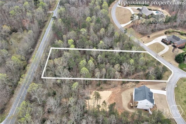 240 Woodmont Drive, Cornelia, GA 30535