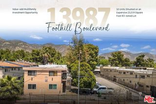 13987 Foothill Boulevard, Sylmar, CA 91342