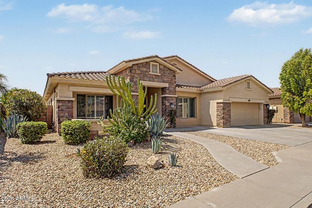 2335 W MAYA Way, Phoenix, AZ 85085