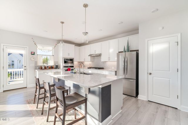 17 Plenty Court, Pittsboro, NC 27312