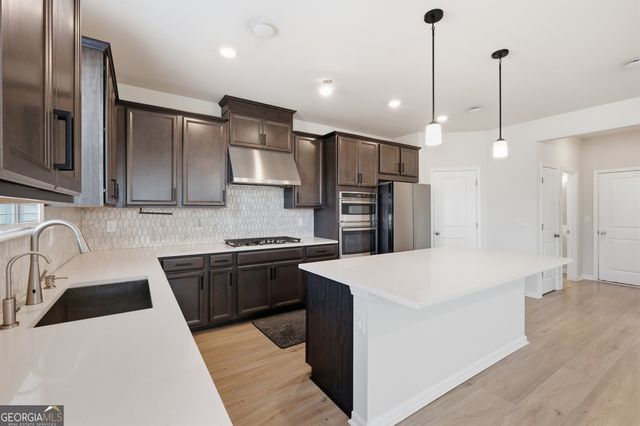 8820 Shipton Circle, Ball Ground, GA 30107