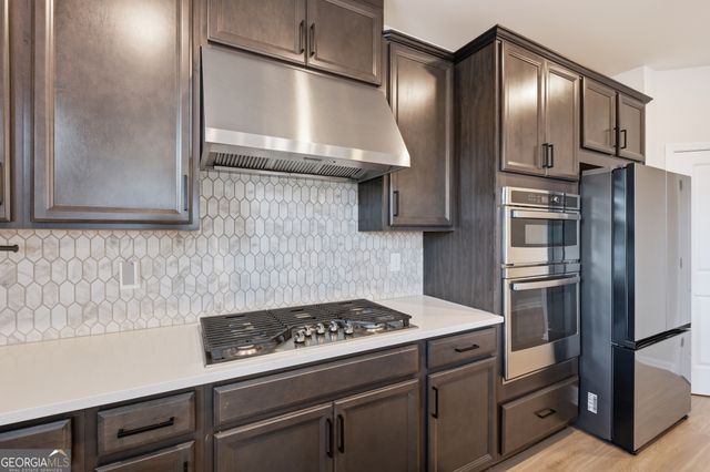 8820 Shipton Circle, Ball Ground, GA 30107