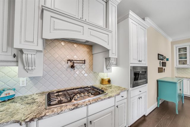 28303 Island Manor Lane, Fulshear, TX 77441