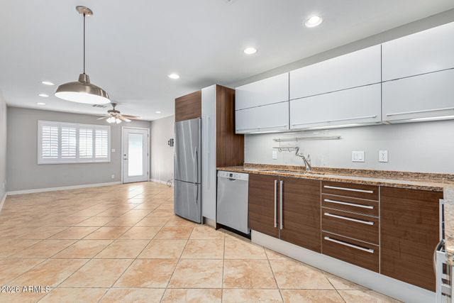 1850 E MARYLAND Avenue 39, Phoenix, AZ 85016