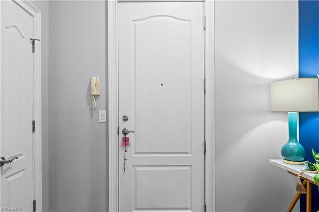 1 Park Vista Lane 320, Winston-salem, NC 27101