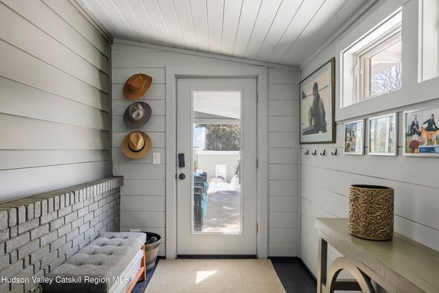 28 Hudson Street, Kinderhook, NY 12106