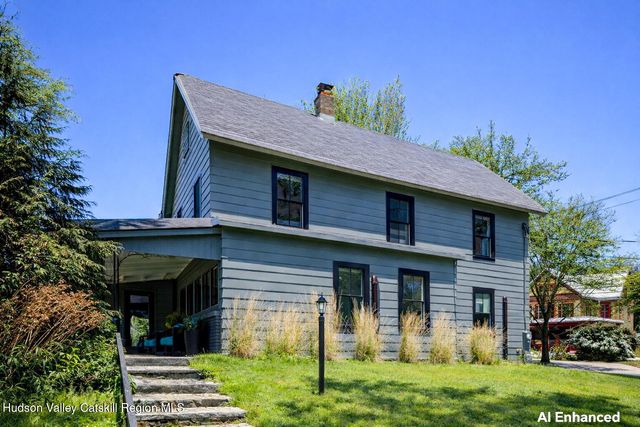 28 Hudson Street, Kinderhook, NY 12106