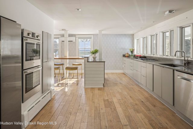 28 Hudson Street, Kinderhook, NY 12106