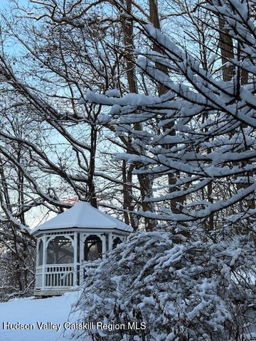 28 Hudson Street, Kinderhook, NY 12106