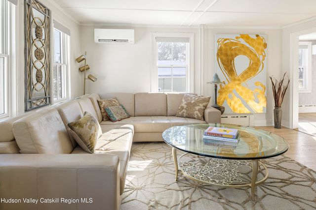 28 Hudson Street, Kinderhook, NY 12106