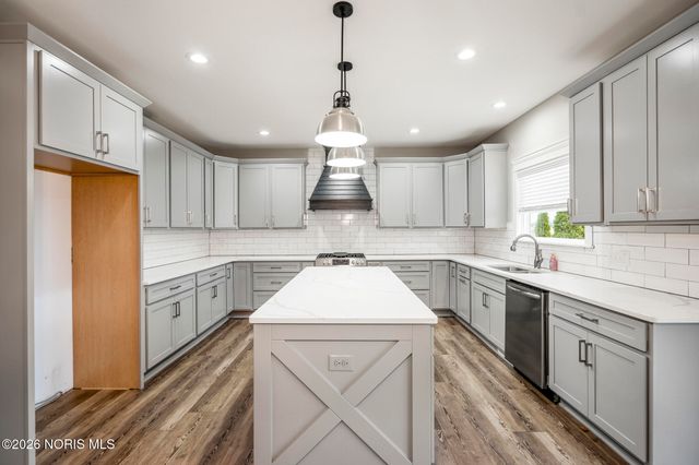 9437 Newbury Lane, Whitehouse, OH 43571