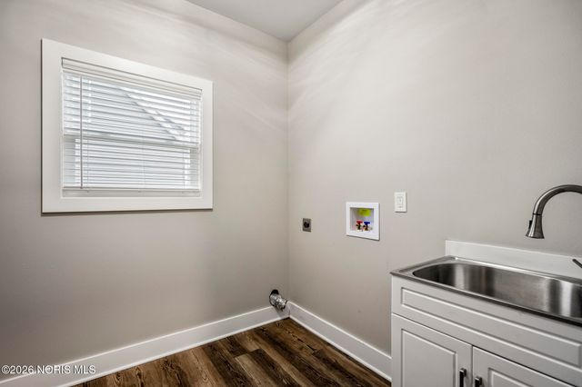 9437 Newbury Lane, Whitehouse, OH 43571