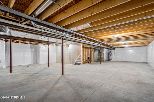 9437 Newbury Lane, Whitehouse, OH 43571