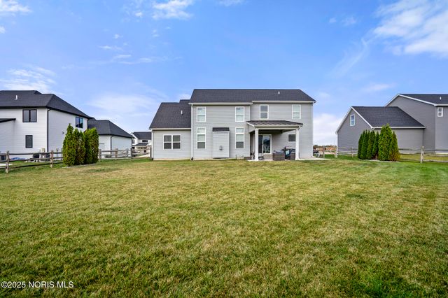 9437 Newbury Lane, Whitehouse, OH 43571