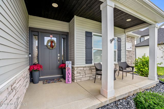 9437 Newbury Lane, Whitehouse, OH 43571