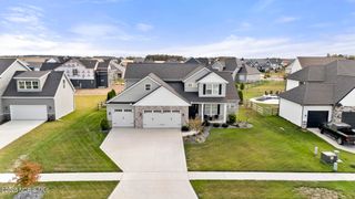 9437 Newbury Lane, Whitehouse, OH 43571