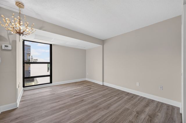 566 Commonwealth Ave 308, Boston, MA 02215