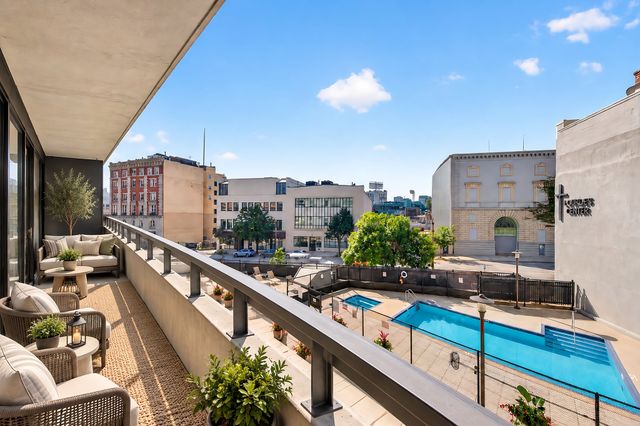 566 Commonwealth Ave 308, Boston, MA 02215