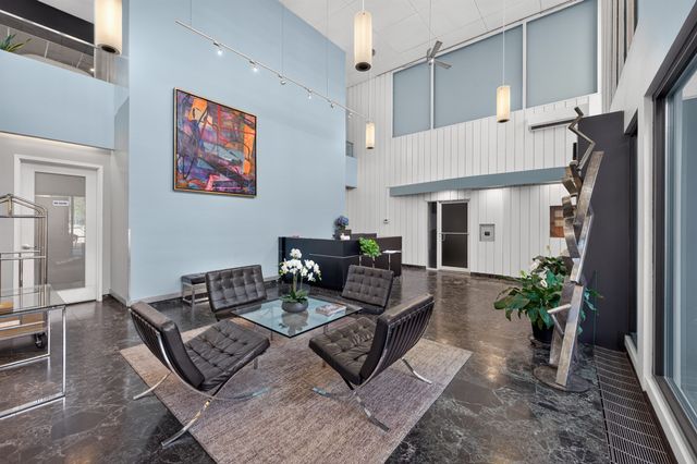 566 Commonwealth Ave 308, Boston, MA 02215