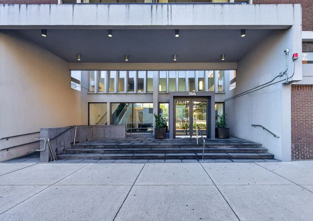 566 Commonwealth Ave 308, Boston, MA 02215