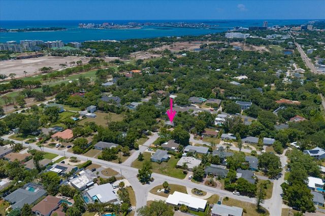 308 BARBARA CIRCLE, Belleair, FL 33756