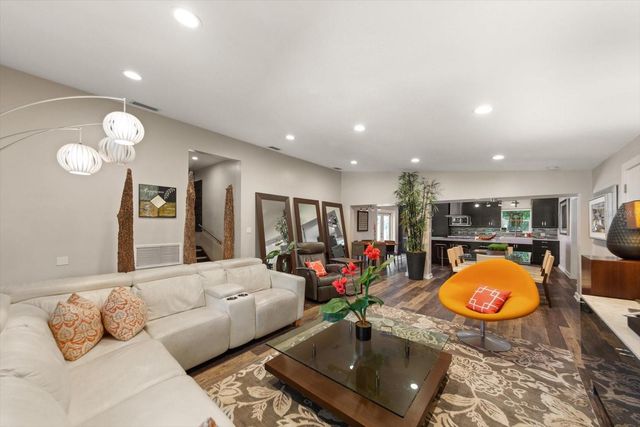 308 BARBARA CIRCLE, Belleair, FL 33756