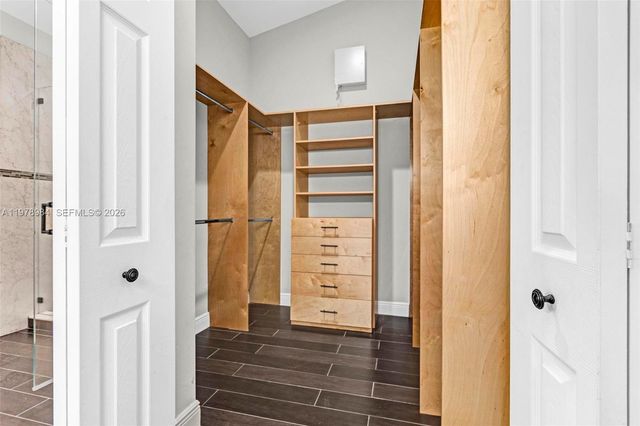 5621 Carriage Ln, Davie, FL 33331