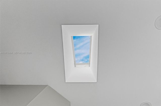 5621 Carriage Ln, Davie, FL 33331