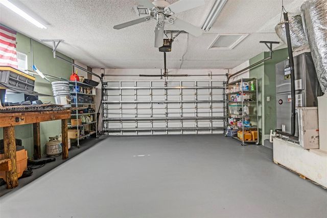 5621 Carriage Ln, Davie, FL 33331