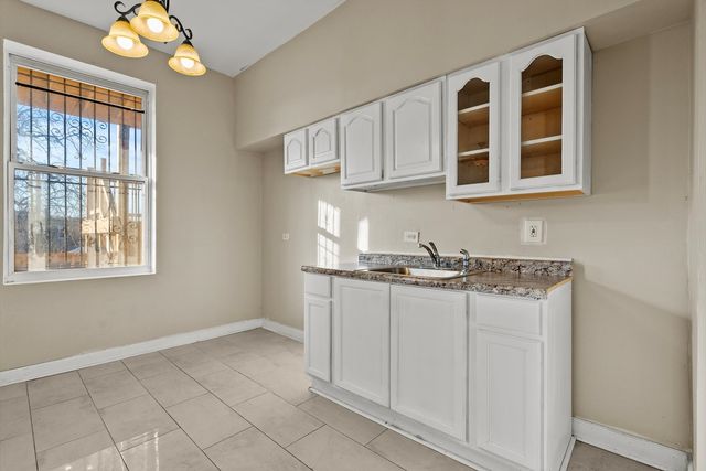 5618 S Prairie Avenue 2, Chicago, IL 60637