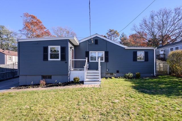 30 Lancaster Ave, Plymouth, MA 02360