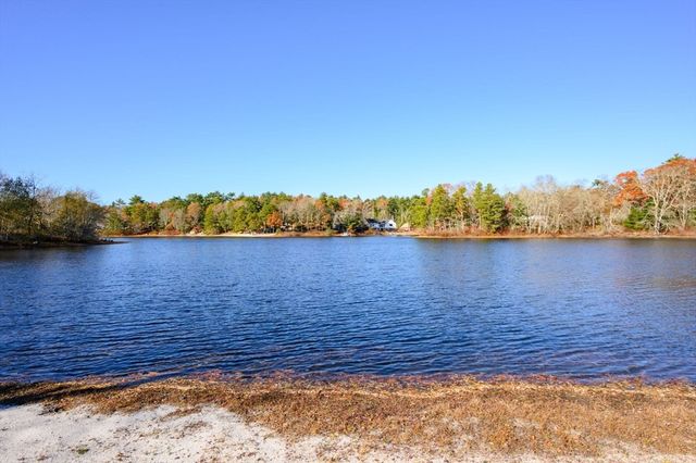 30 Lancaster Ave, Plymouth, MA 02360