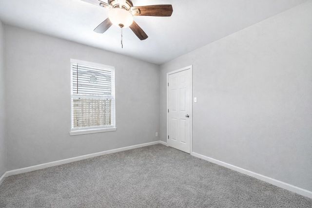 718 W 10th Street, Freeport, TX 77541