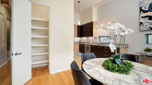12411 Pacific Avenue 101, Los Angeles, CA 90066