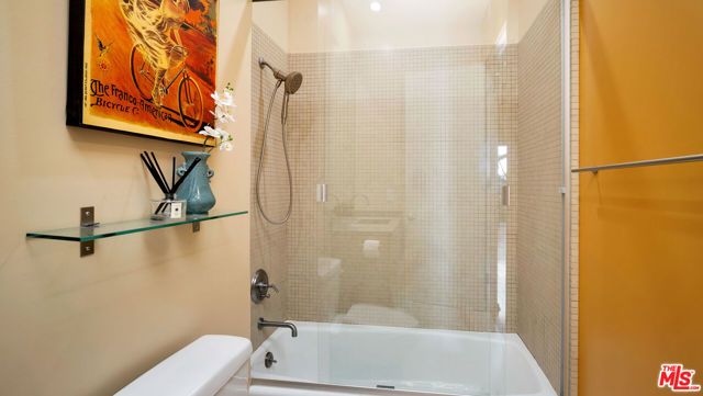 12411 Pacific Avenue 101, Los Angeles, CA 90066