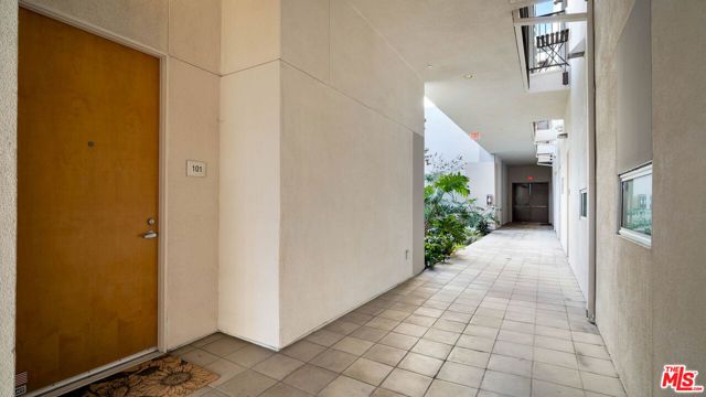 12411 Pacific Avenue 101, Los Angeles, CA 90066