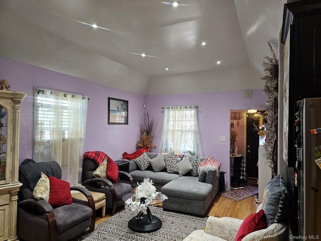 179-10 Mathewson Court, Jamaica, NY 11434