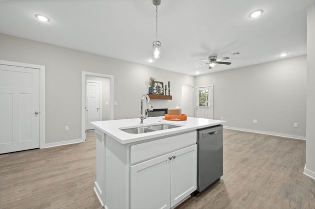 5007 S Sycamore Ave, Wichita, KS 67217