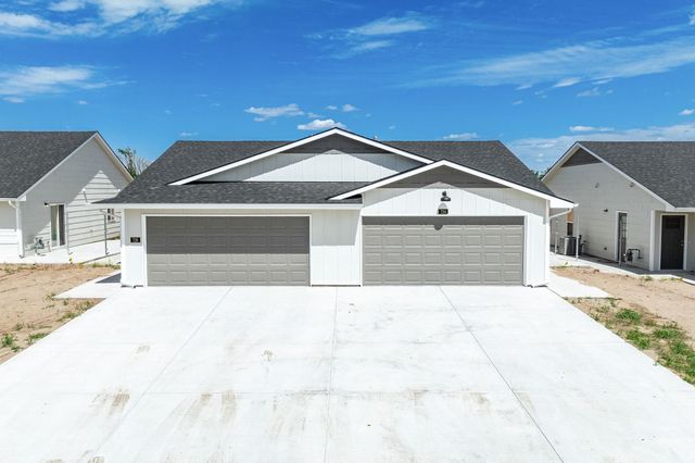 5007 S Sycamore Ave, Wichita, KS 67217