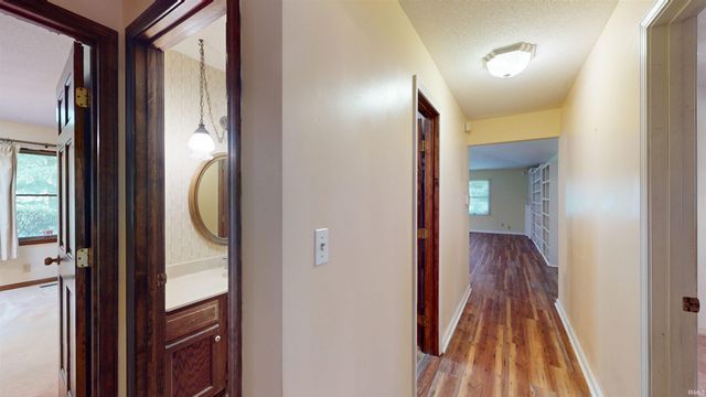 5610 Saint Catherine Court, Newburgh, IN 47630