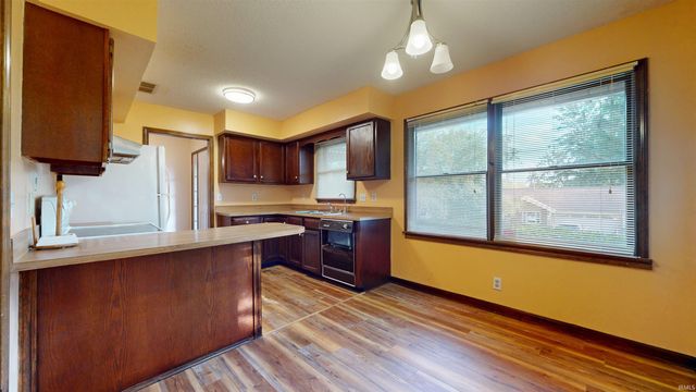 5610 Saint Catherine Court, Newburgh, IN 47630