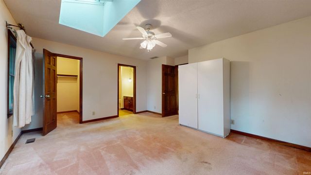 5610 Saint Catherine Court, Newburgh, IN 47630